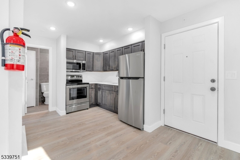 Property Photo: 557 S Broad St A3 NJ 07202