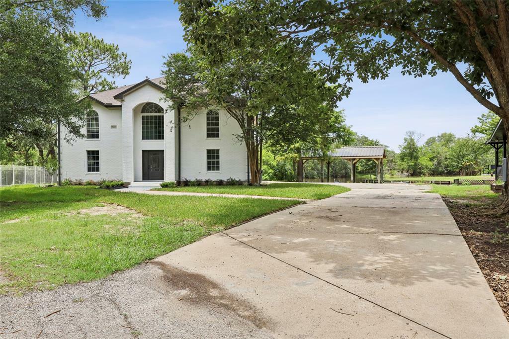 Property Photo:  320 Farm Drive  TX 77611 