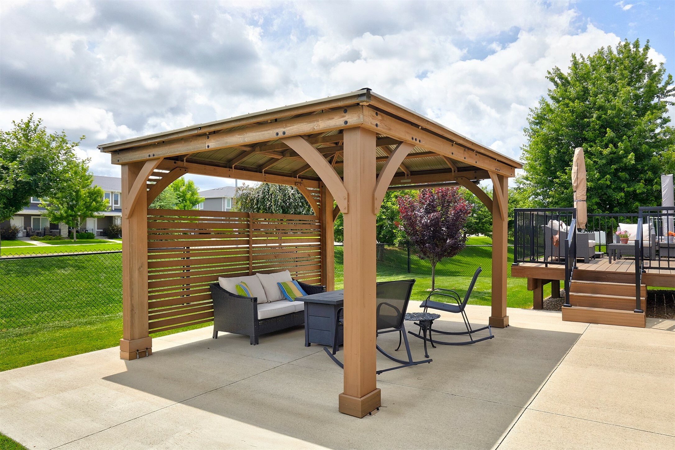 Property Photo: 690 SE Driftwood Lane IA 50263