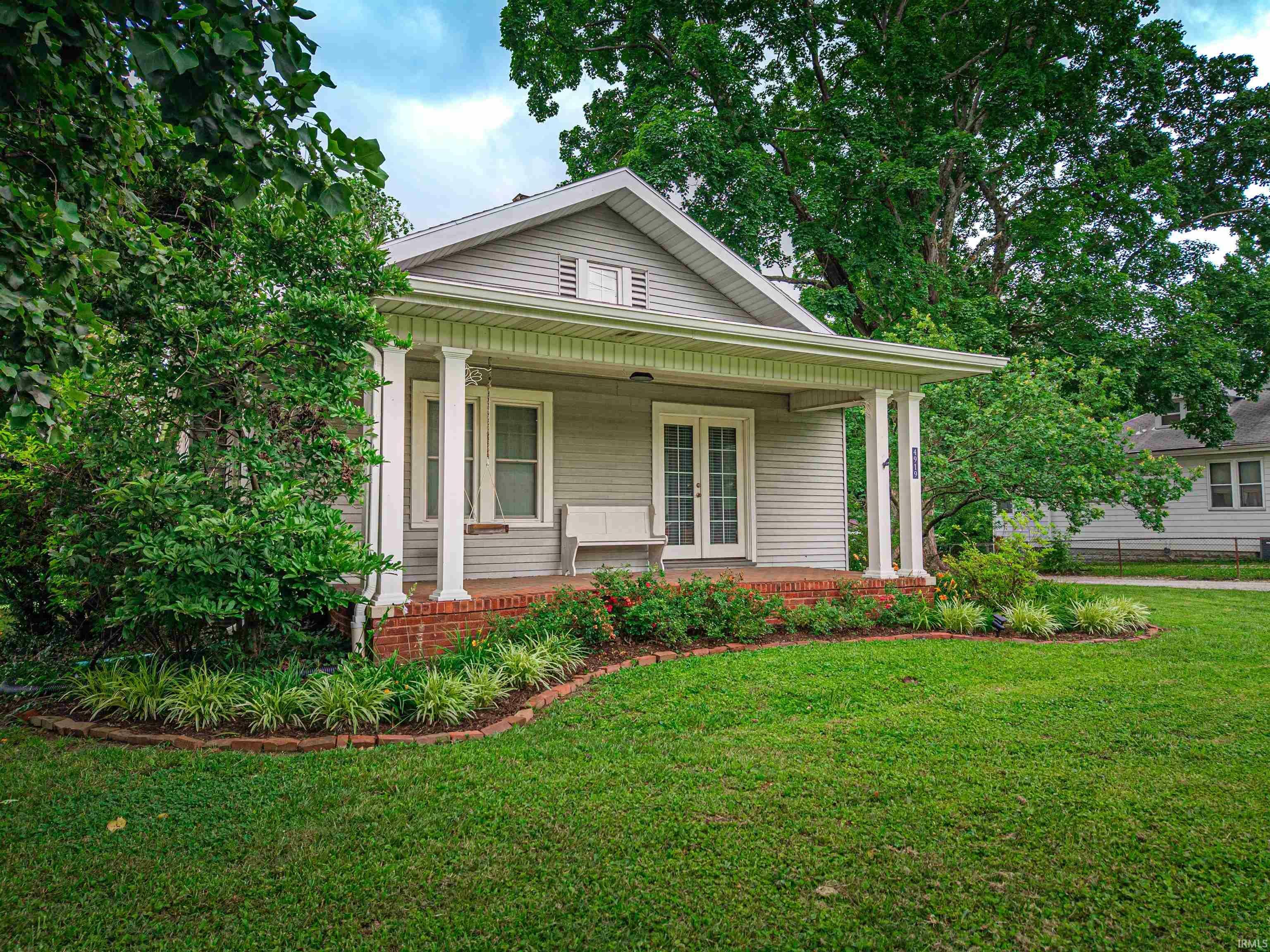 Property Photo: 4919 Stringtown Road IN 47711