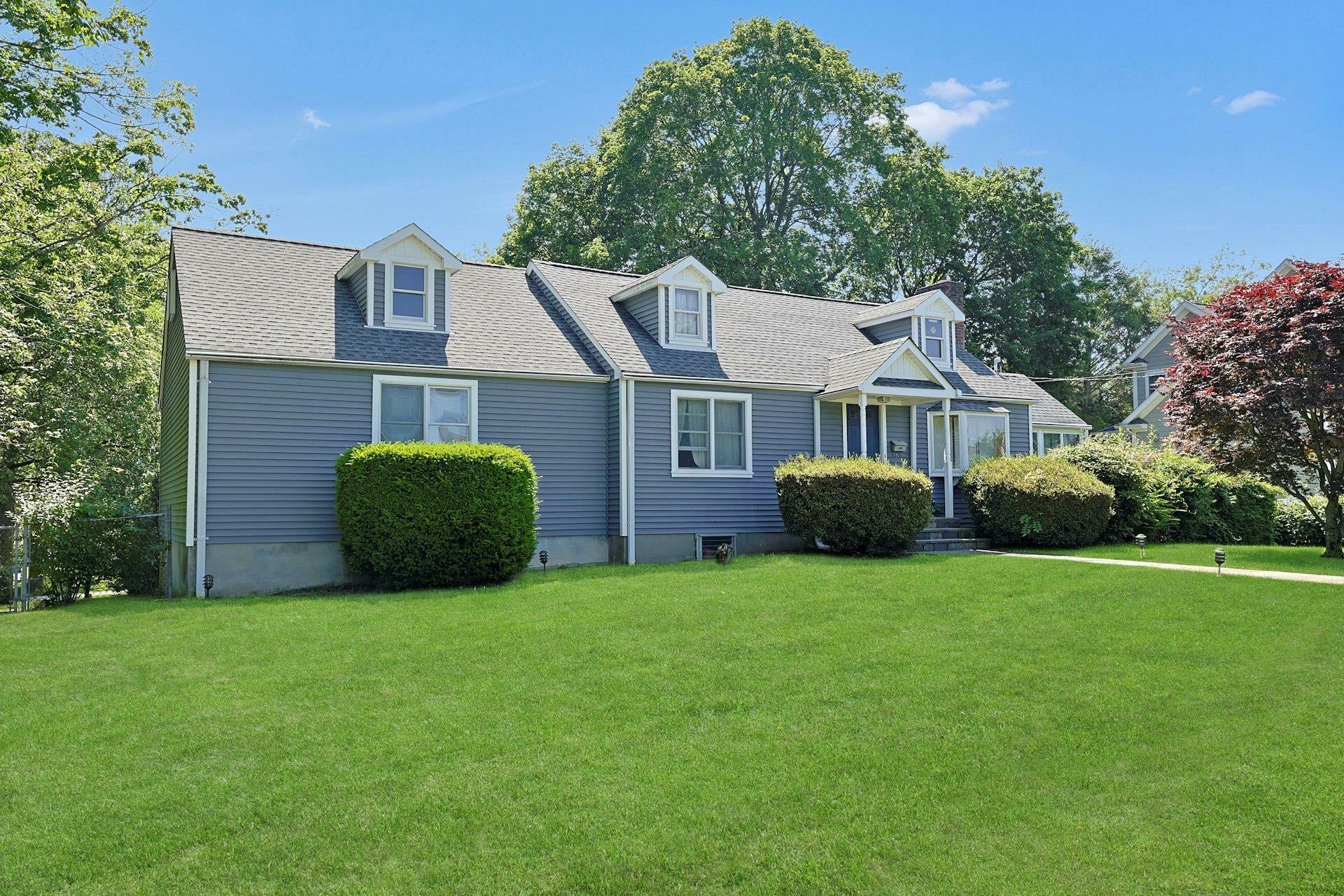 Property Photo: 328 Willis Avenue NY 10532