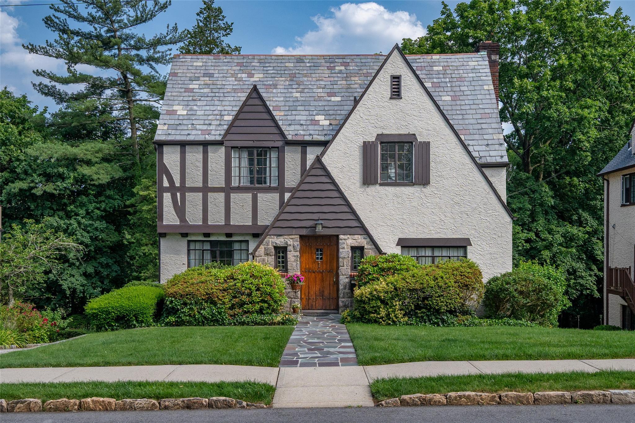 Property Photo: 44 Parkview Drive NY 10708