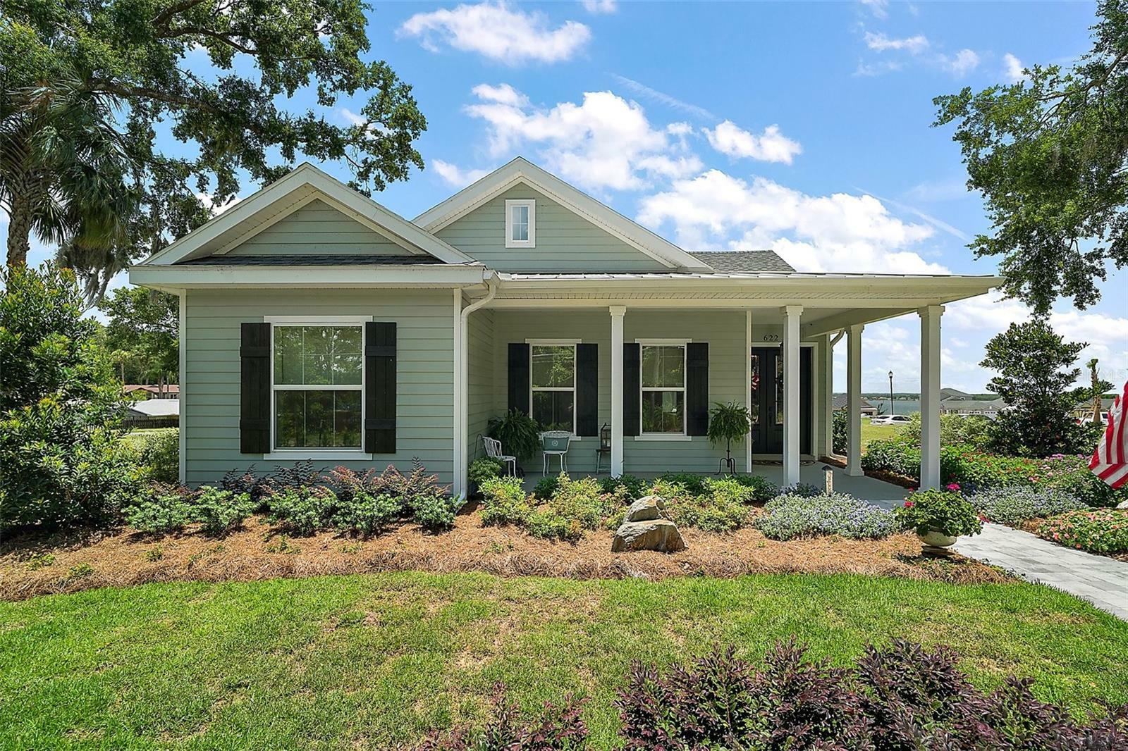 Property Photo:  622 W 11th Avenue  FL 32757 
