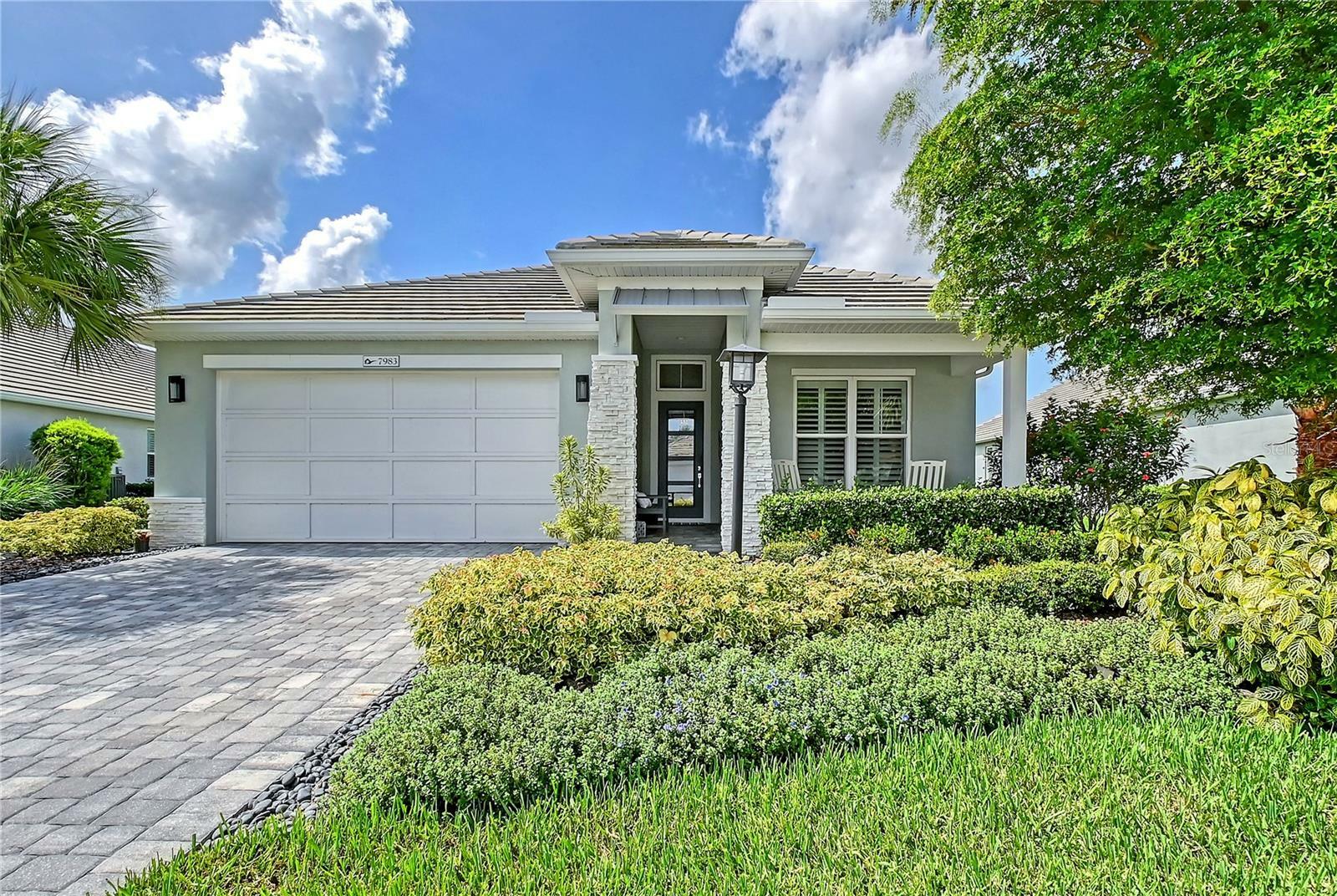 Property Photo: 7983 Sandstar Way FL 34240