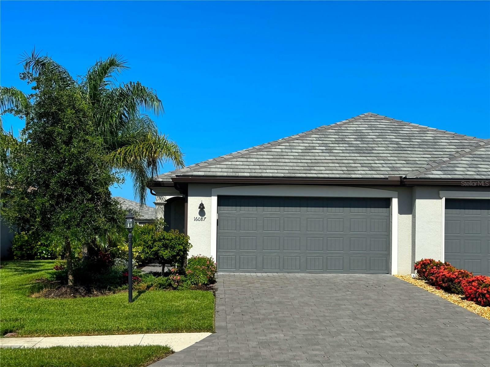 Property Photo: 16087 Sunny Day Drive FL 34211