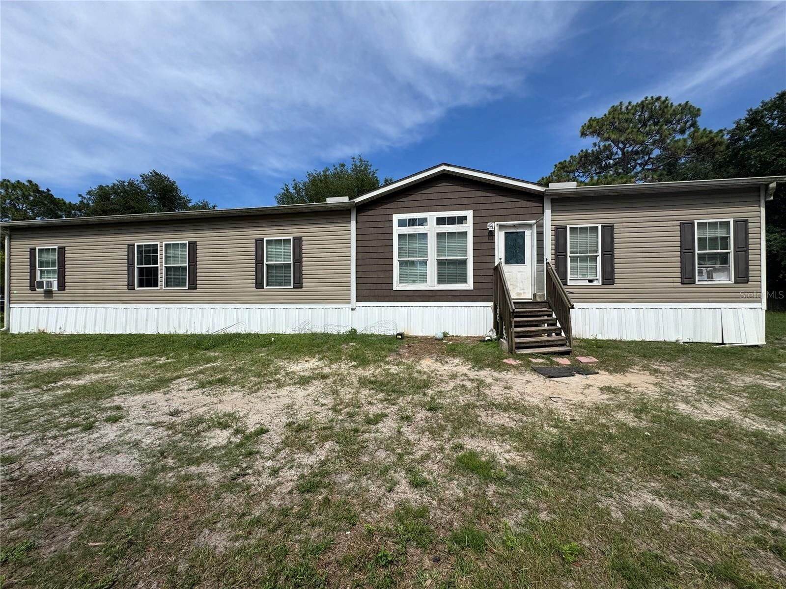 Property Photo: 167 Keystone Road FL 32177