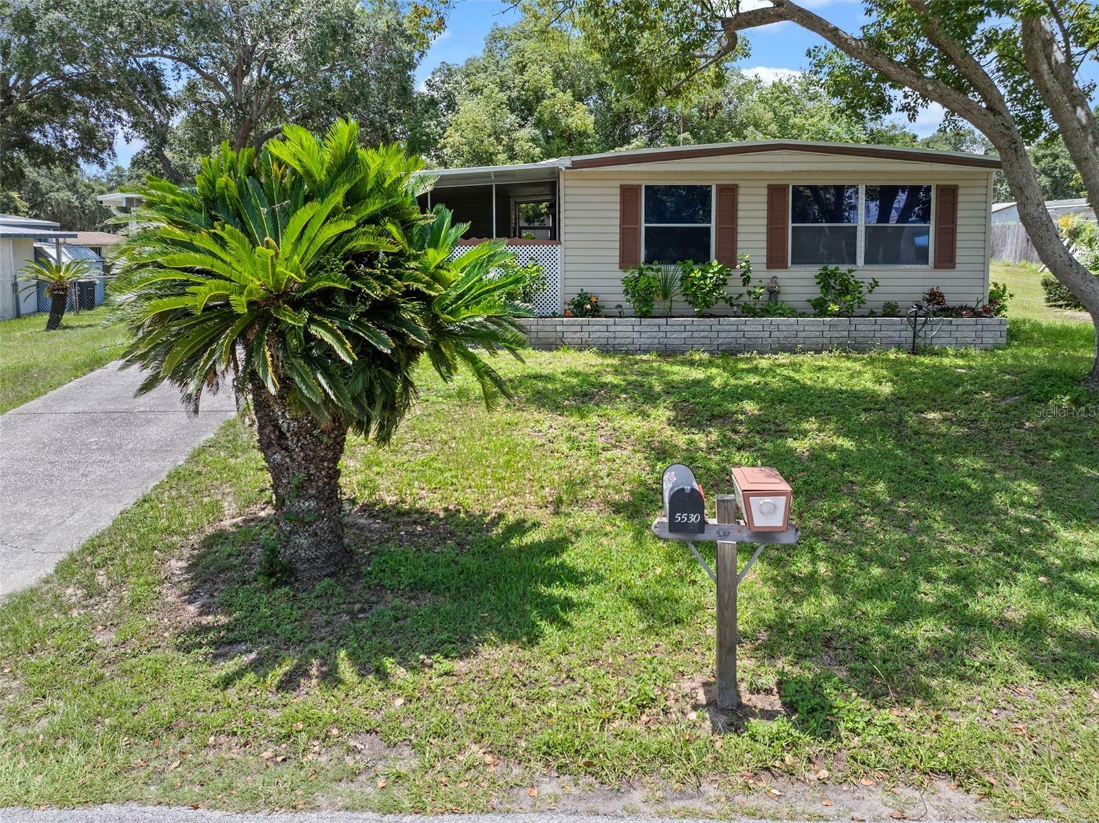 Property Photo:  5529 Golden Gate Boulevard  FL 33868 