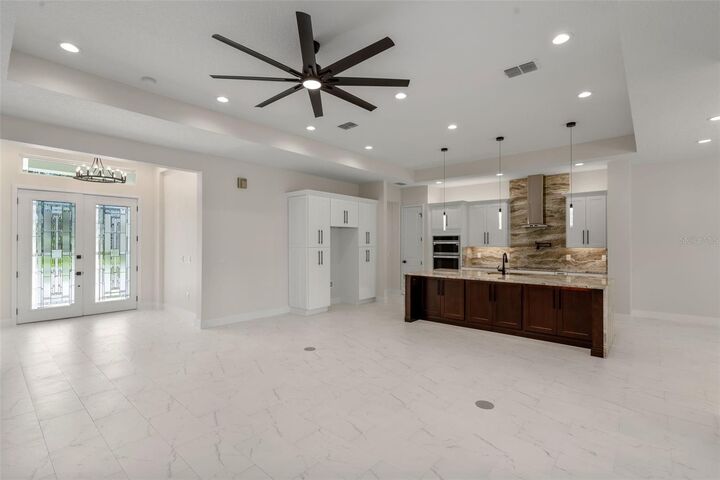 Property Photo: 10 Dial Avenue FL 32713