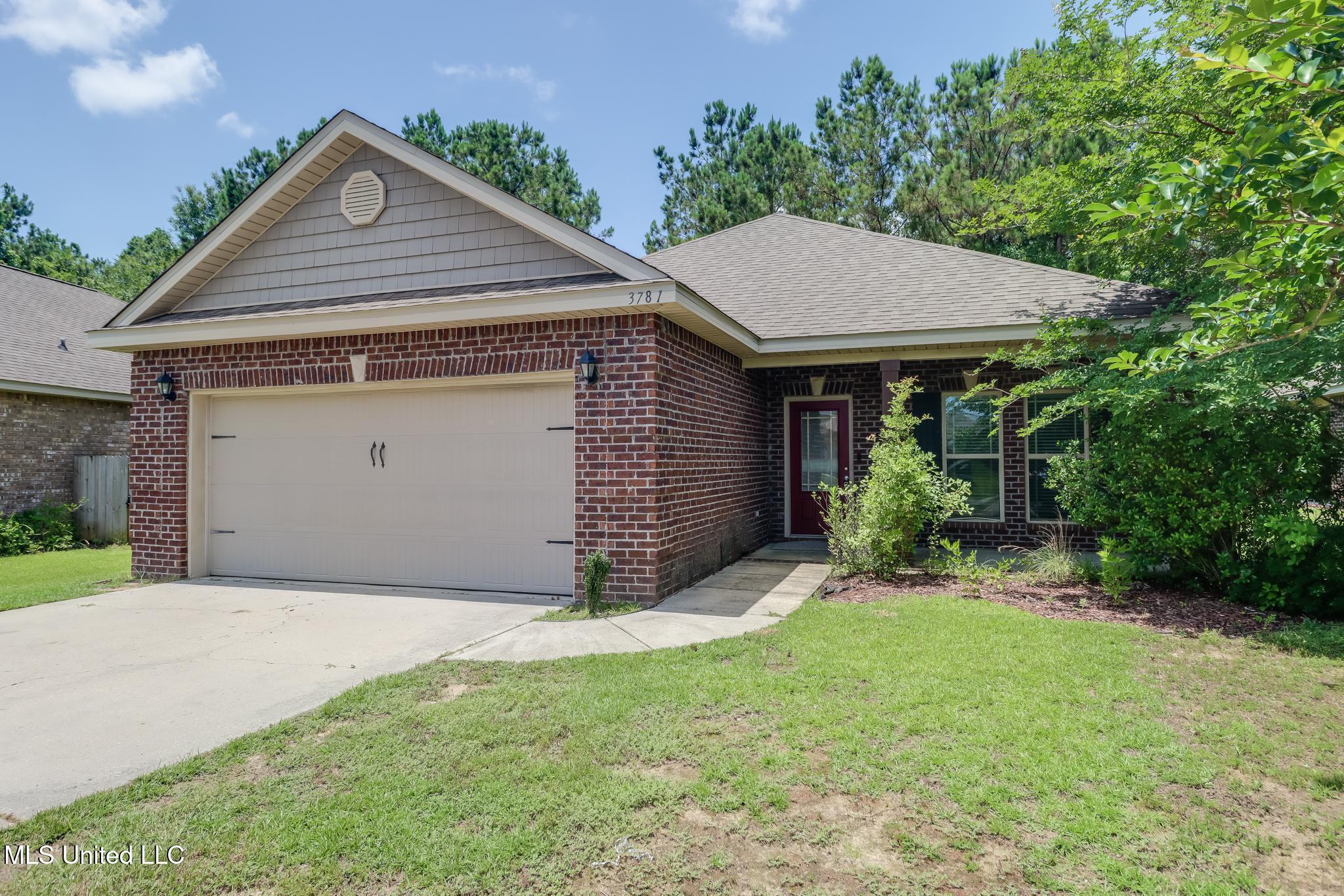 Property Photo:  3781 River Trace Drive  MS 39540 