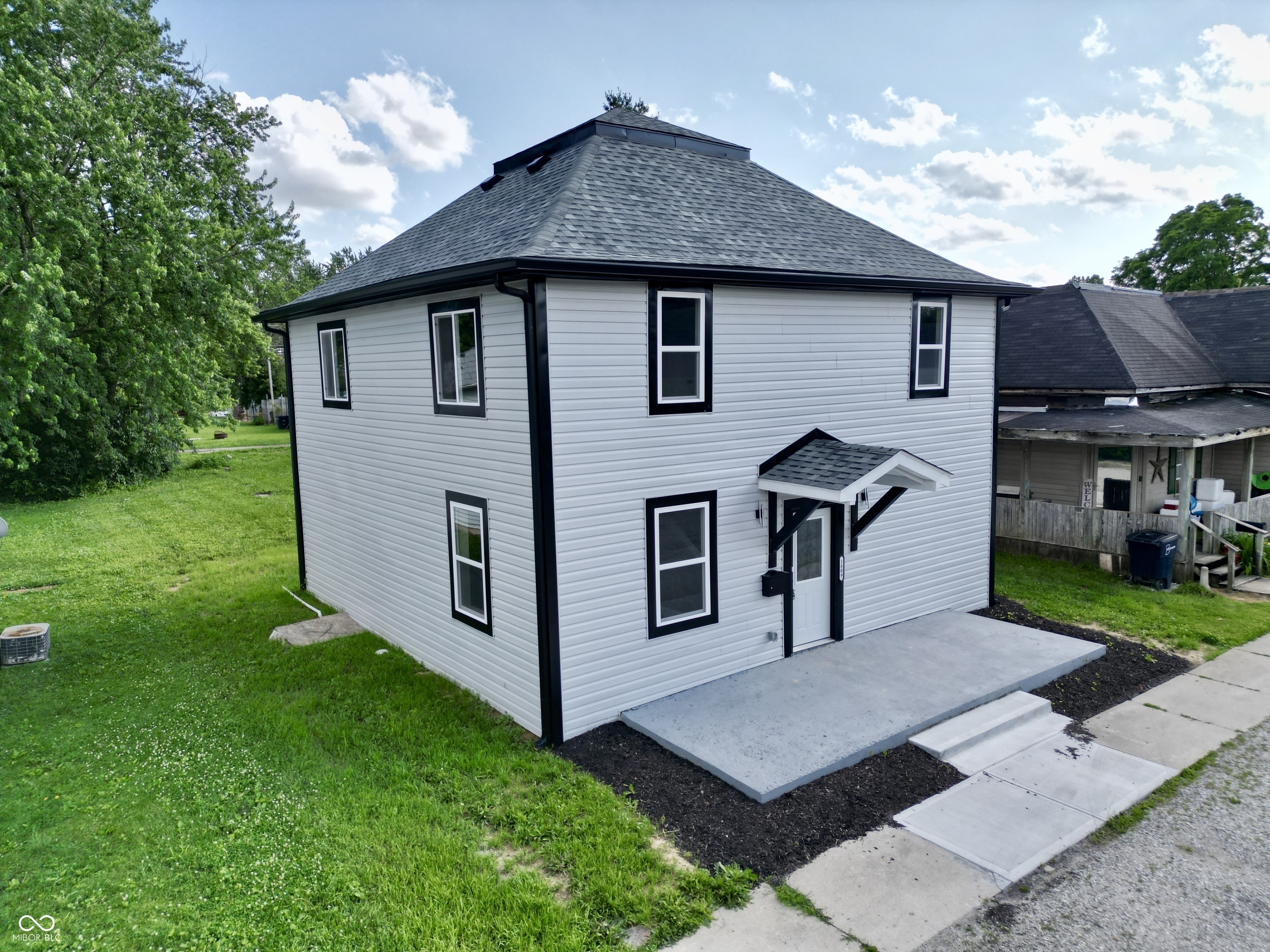 Property Photo: 1809 S H Street IN 46036