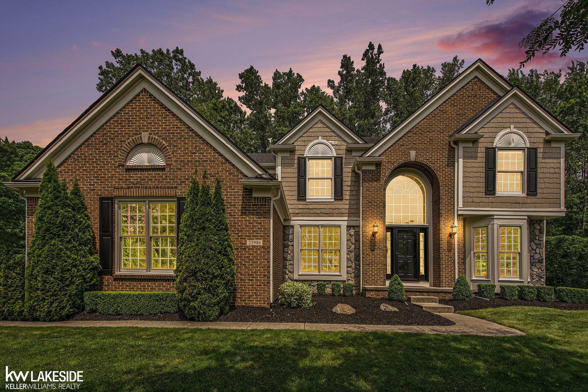 Property Photo: 25986 Glenmoor Street MI 48374