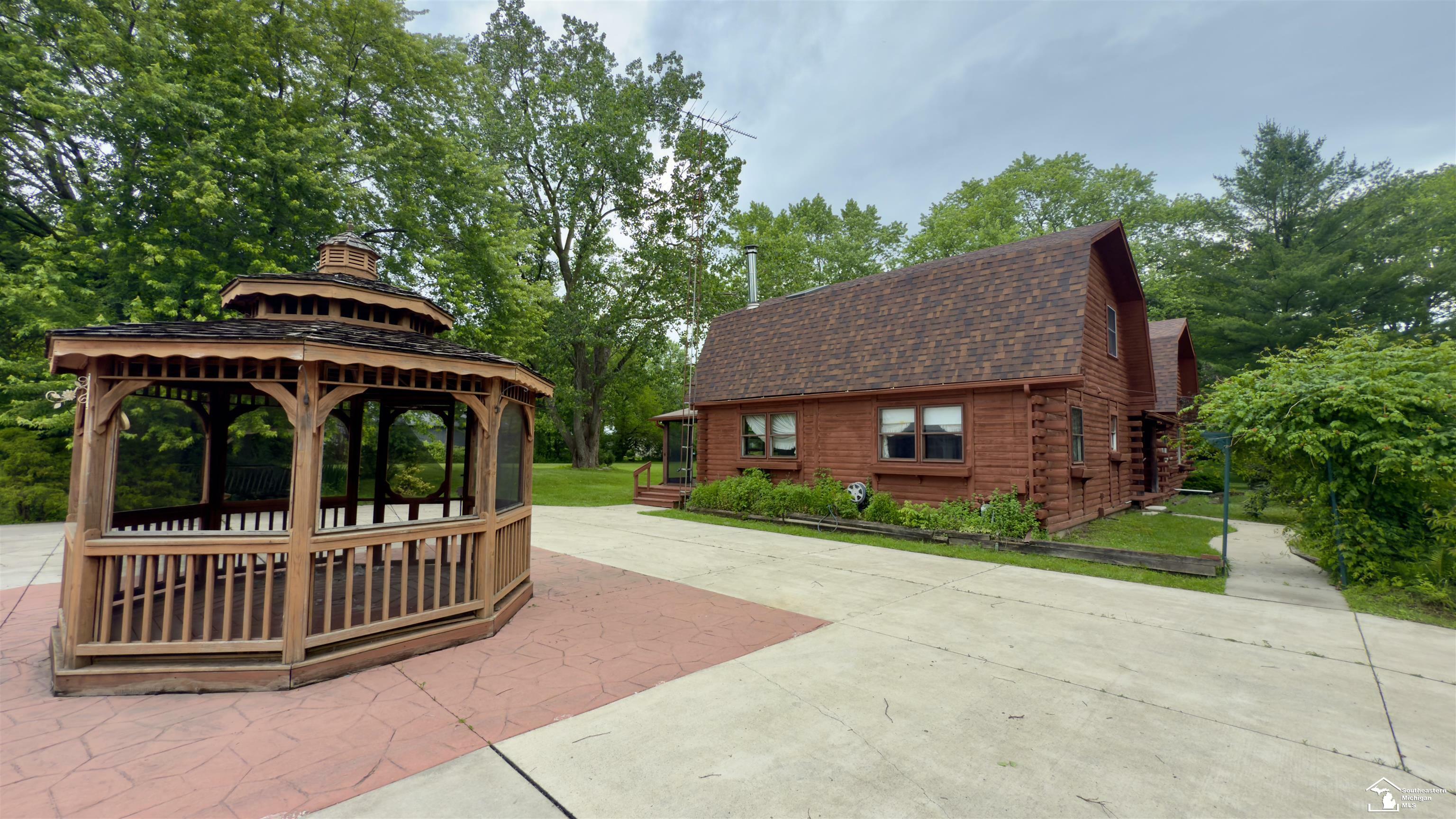 Property Photo: 2888 First Street MI 48145