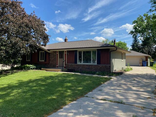 655 E Mackinac Ave  Oak Creek WI 53154 photo