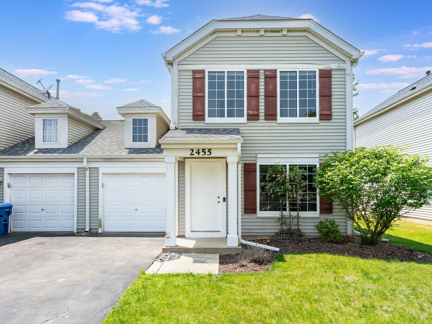 Property Photo:  2455 Hillsboro Lane  IL 60538 
