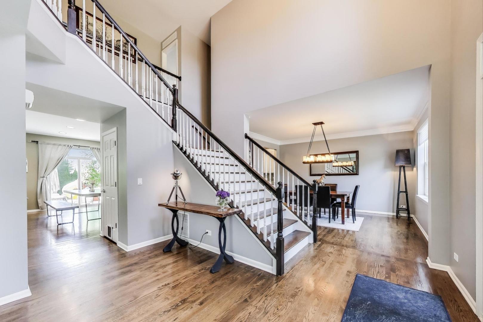 Property Photo: 2301 Bluewater Drive IL 60084