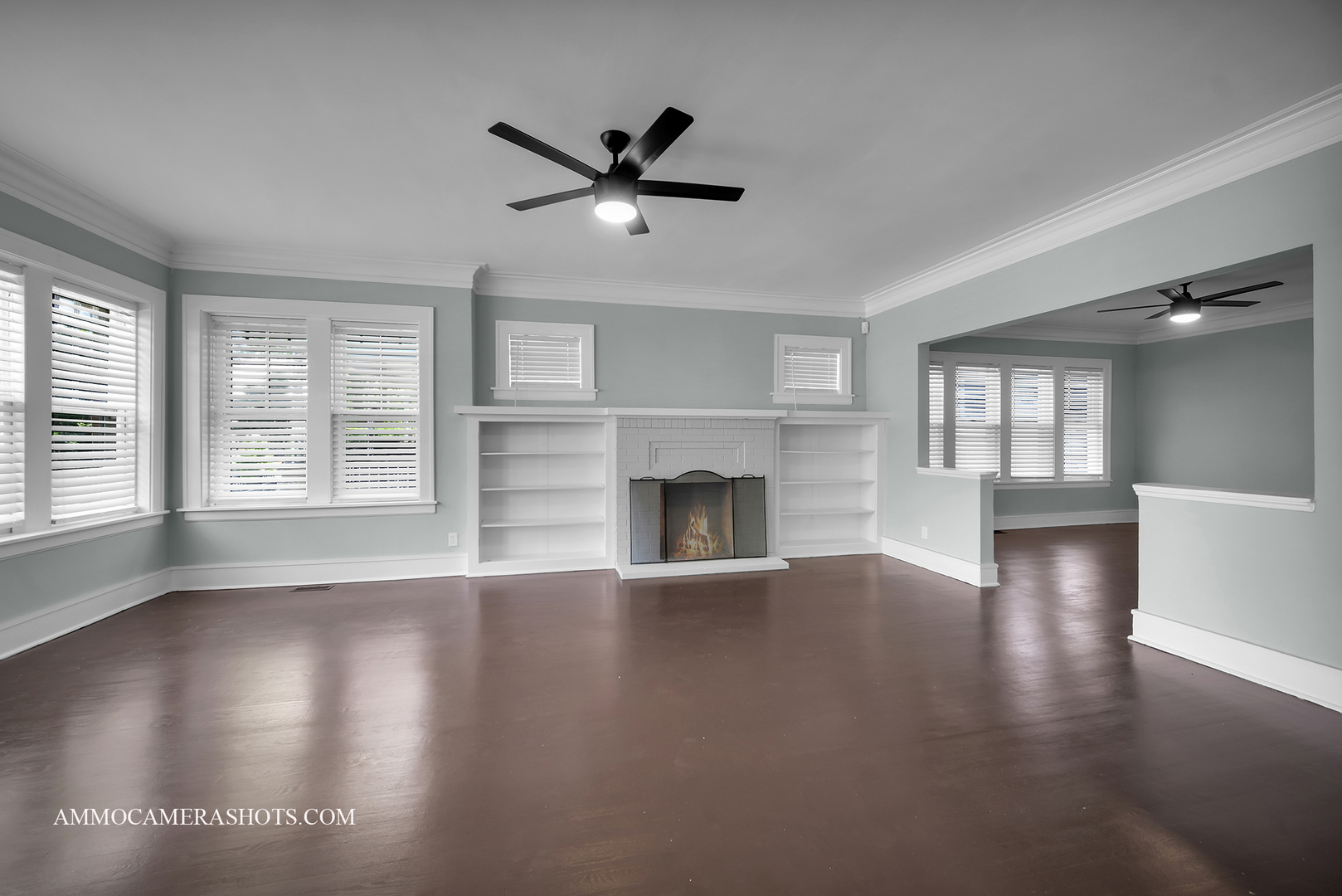 Property Photo: 11402 S Calumet Avenue IL 60628