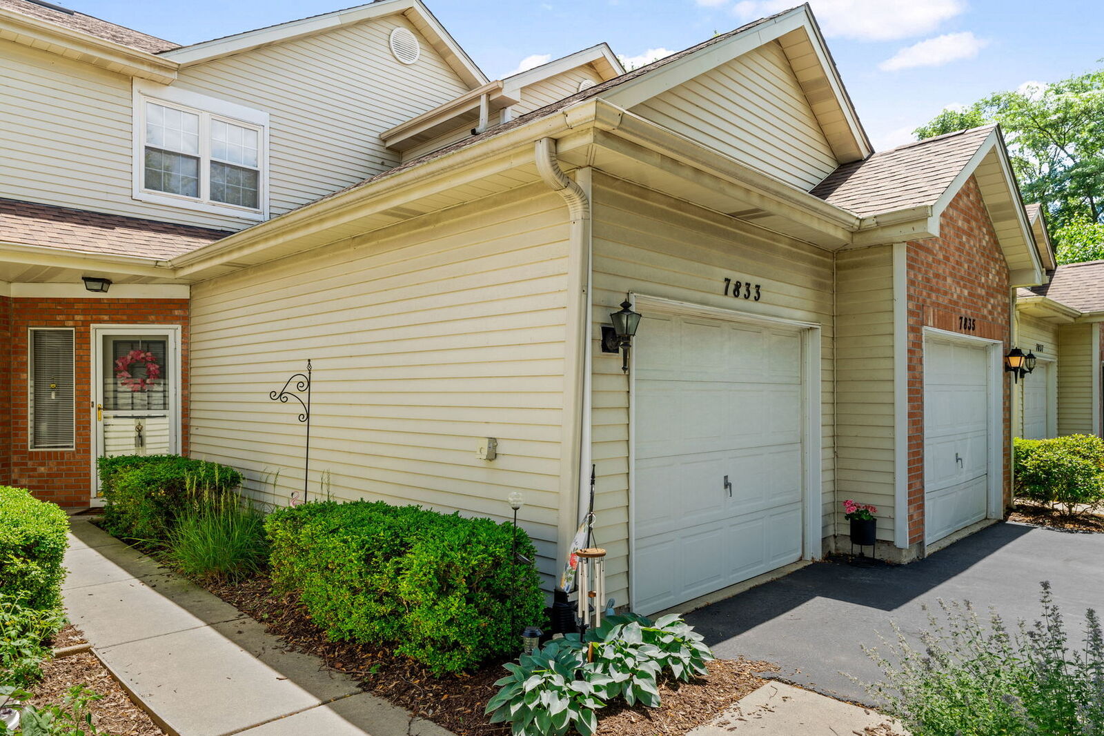 Property Photo: 7833 Darien Lake Drive IL 60561