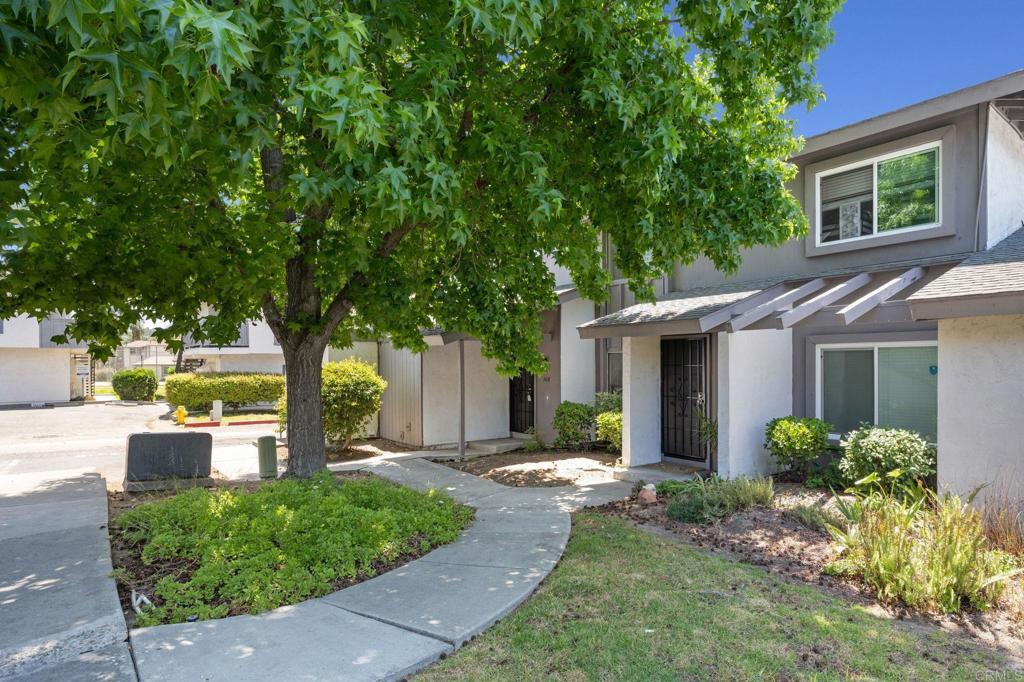 Property Photo: 3418 Seabreeze Walk CA 92056