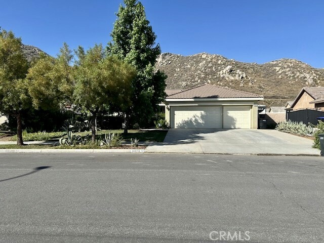 Property Photo: 5525 Swingstone Drive CA 92545