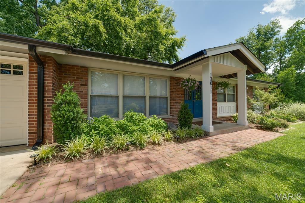 Property Photo: 13011 Ambois Drive MO 63141