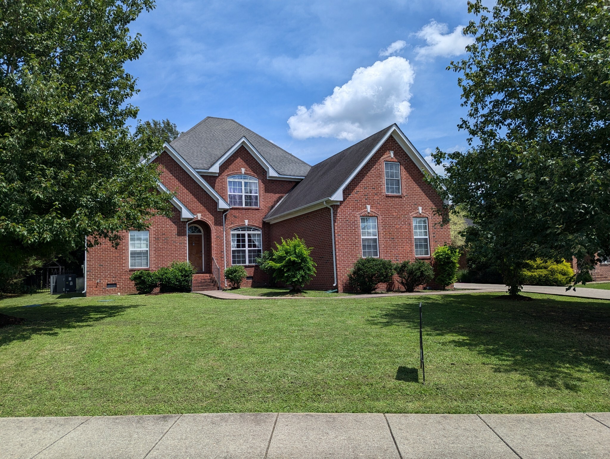 Property Photo: 114 Tambark Cir TN 37128