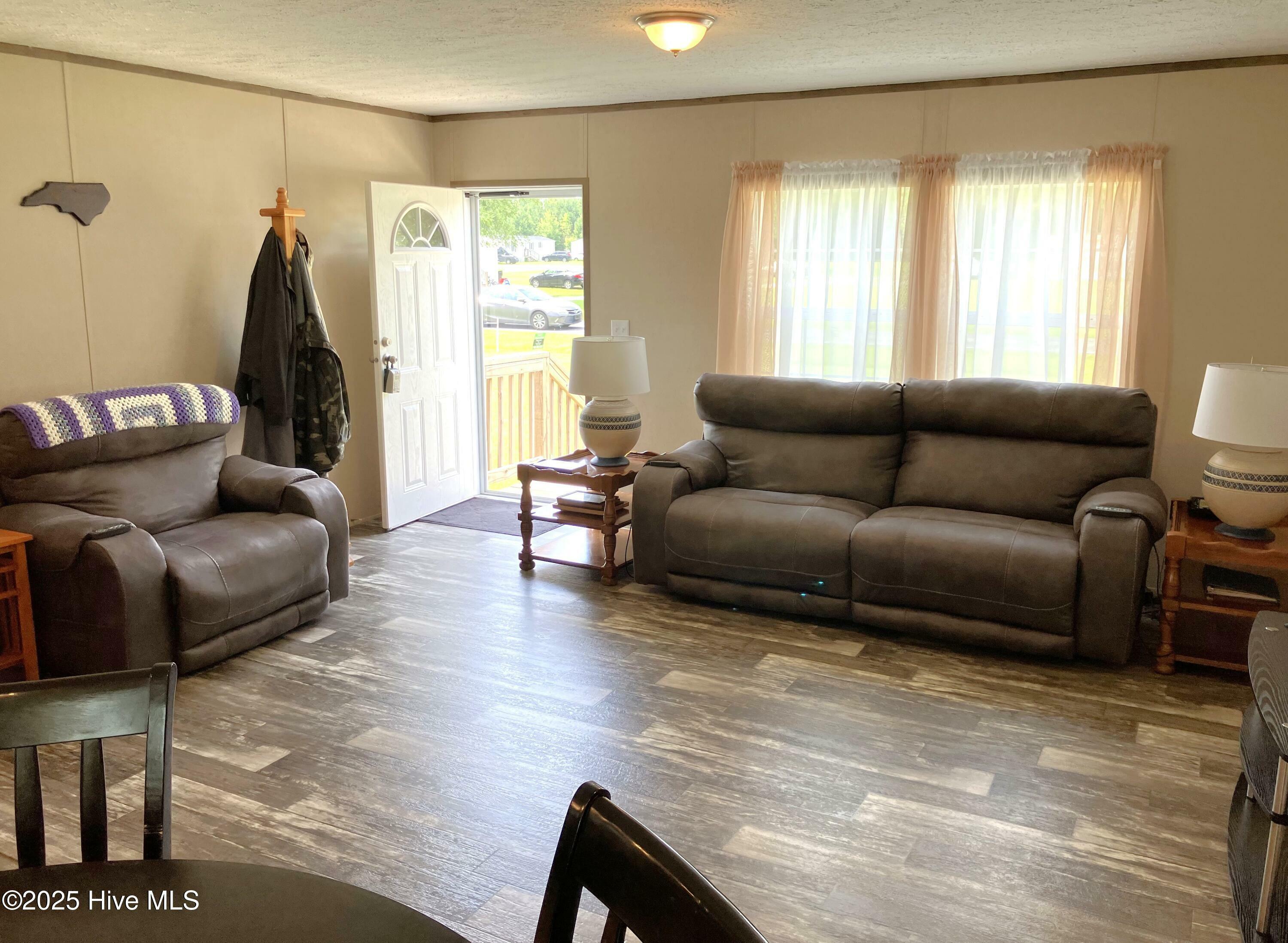 Property Photo: 269 Batchelor Road NC 28574