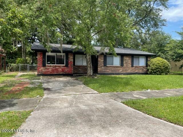Property Photo: 5142 Acoma Avenue FL 32210