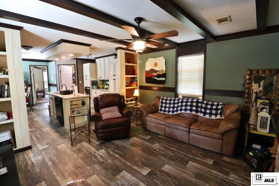 Property Photo: 243 Rebecca Drive LA 71292