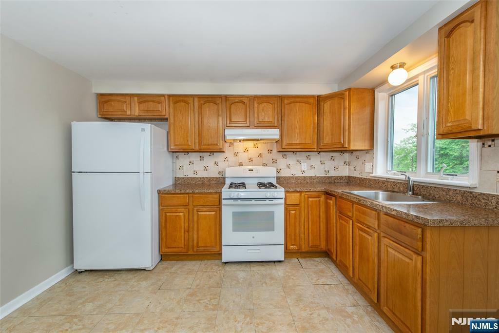 Property Photo:  56 Corabelle Avenue 2  NJ 07644 