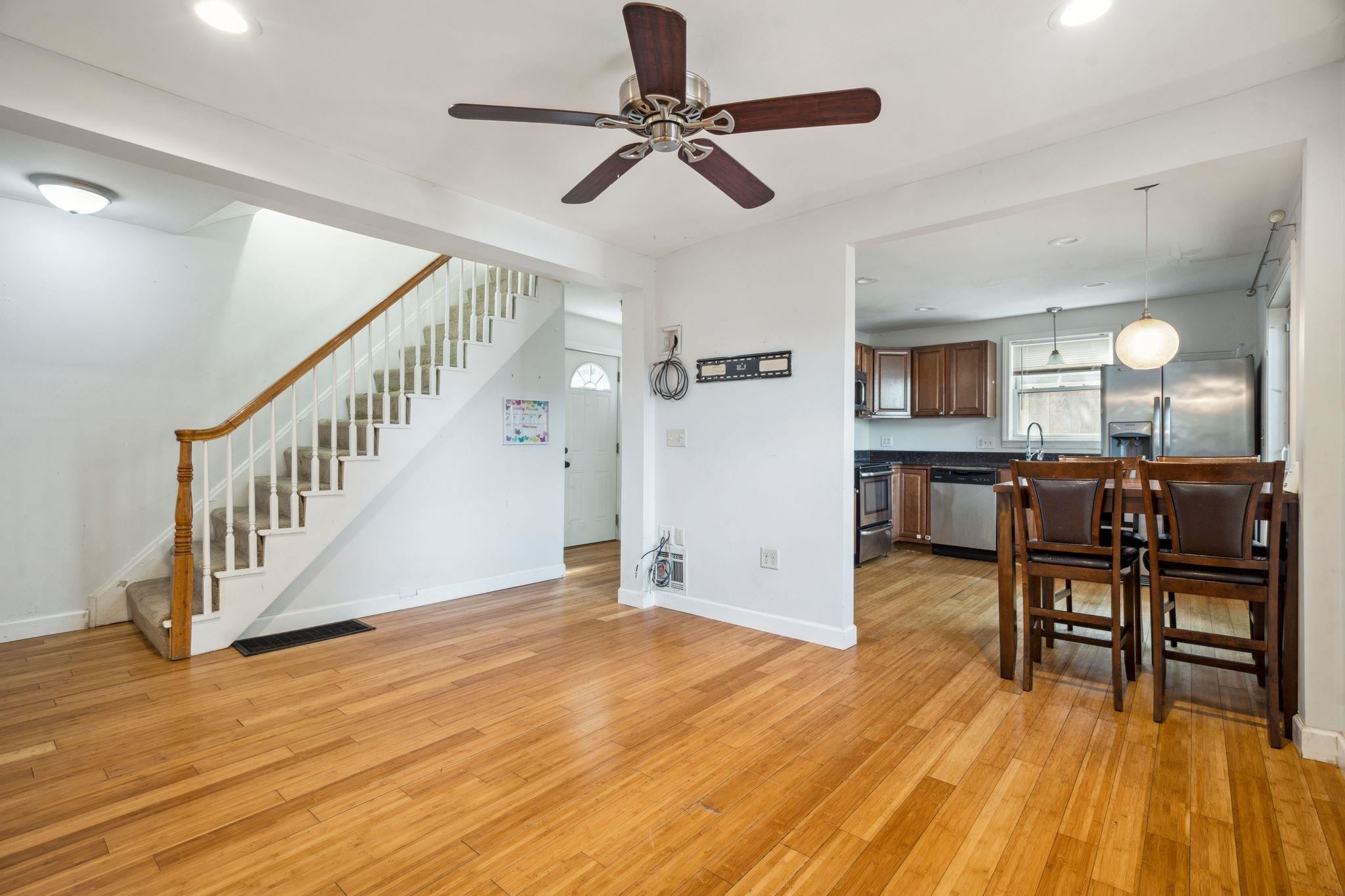 Property Photo: 3 1/2 Beacon Court NH 03064