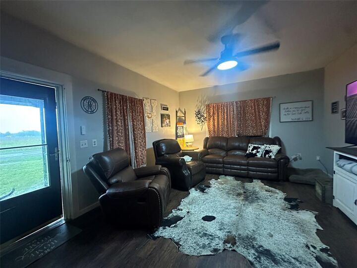 Property Photo:  6447 County Road 24900  TX 75421 