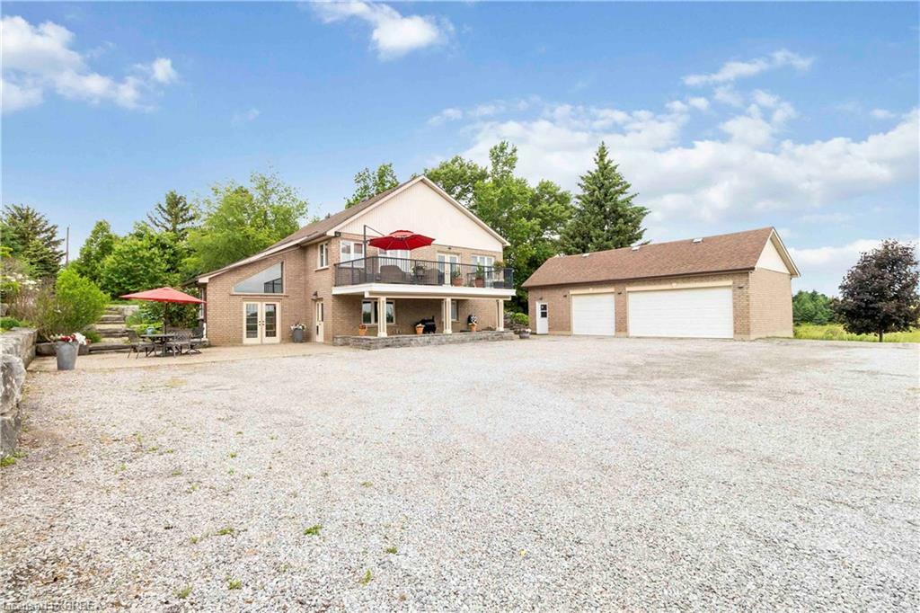 221 Old Onondaga Road E  Brantford ON N3T 5L4 photo