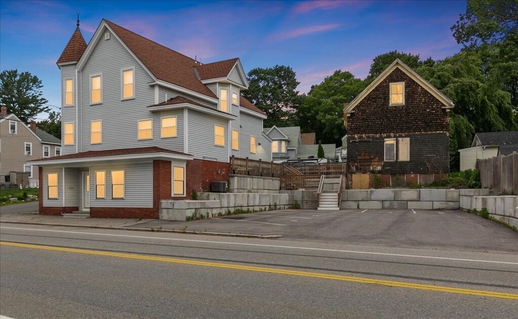 Property Photo:  420 Water St  MA 01830 