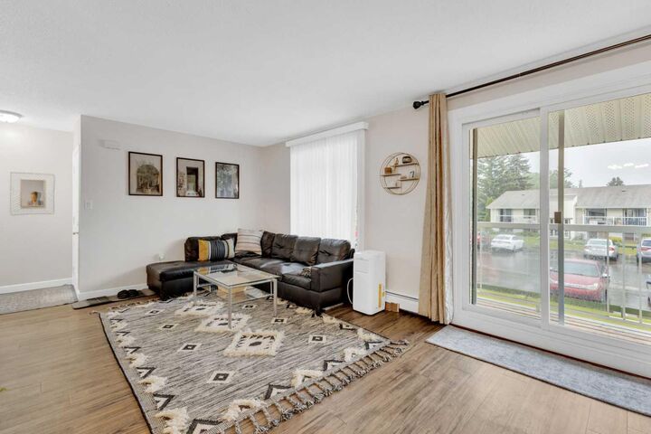 Property Photo: 11 Stanton Street 26 AB T4N 0B9