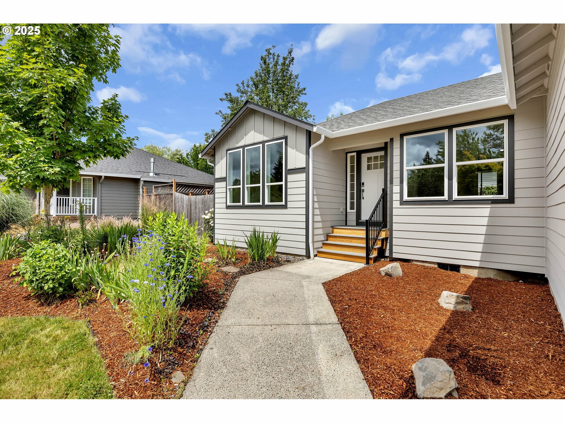 Property Photo: 1633 N Q St WA 98671