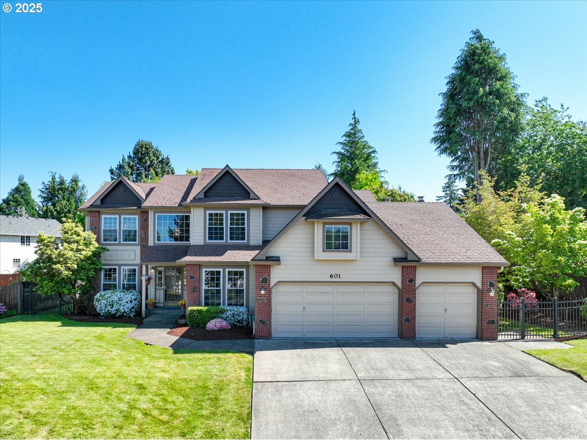 Property Photo: 601 NW 110th Way WA 98685