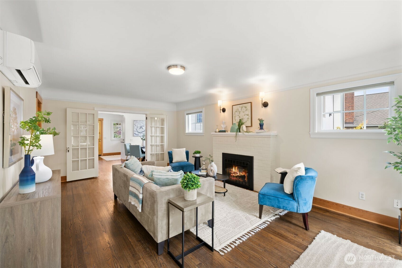 Property Photo: 6427 Flora Avenue S WA 98108