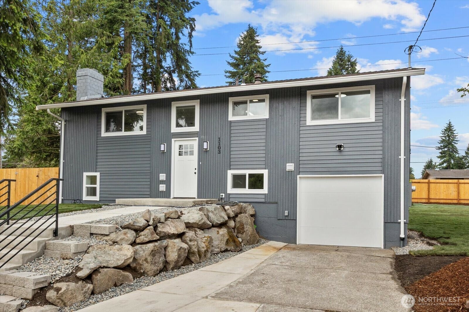 Property Photo: 1103 Vashon Court NE WA 98059