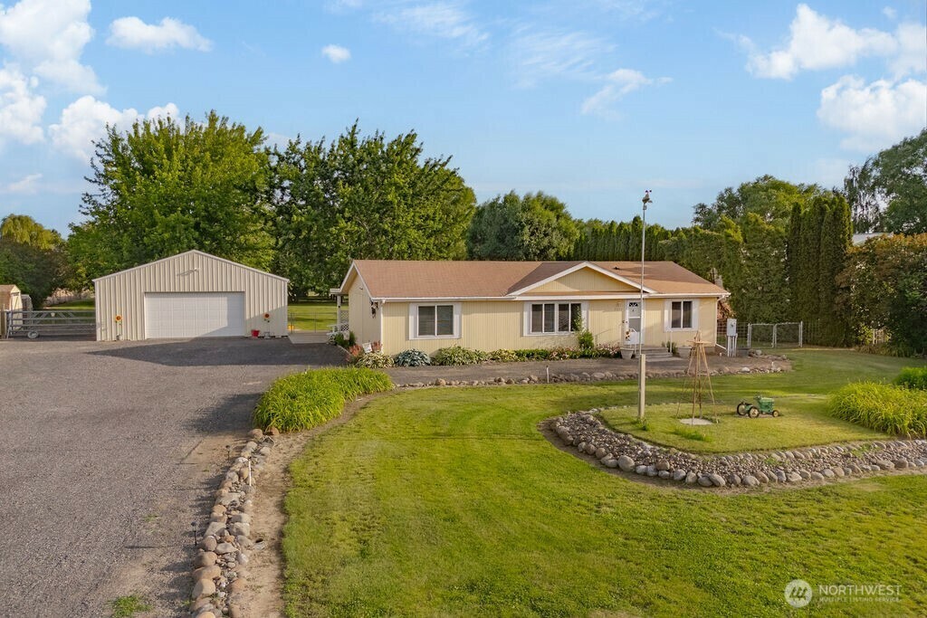 Property Photo: 7357 Wild Goose Lane NE WA 98837
