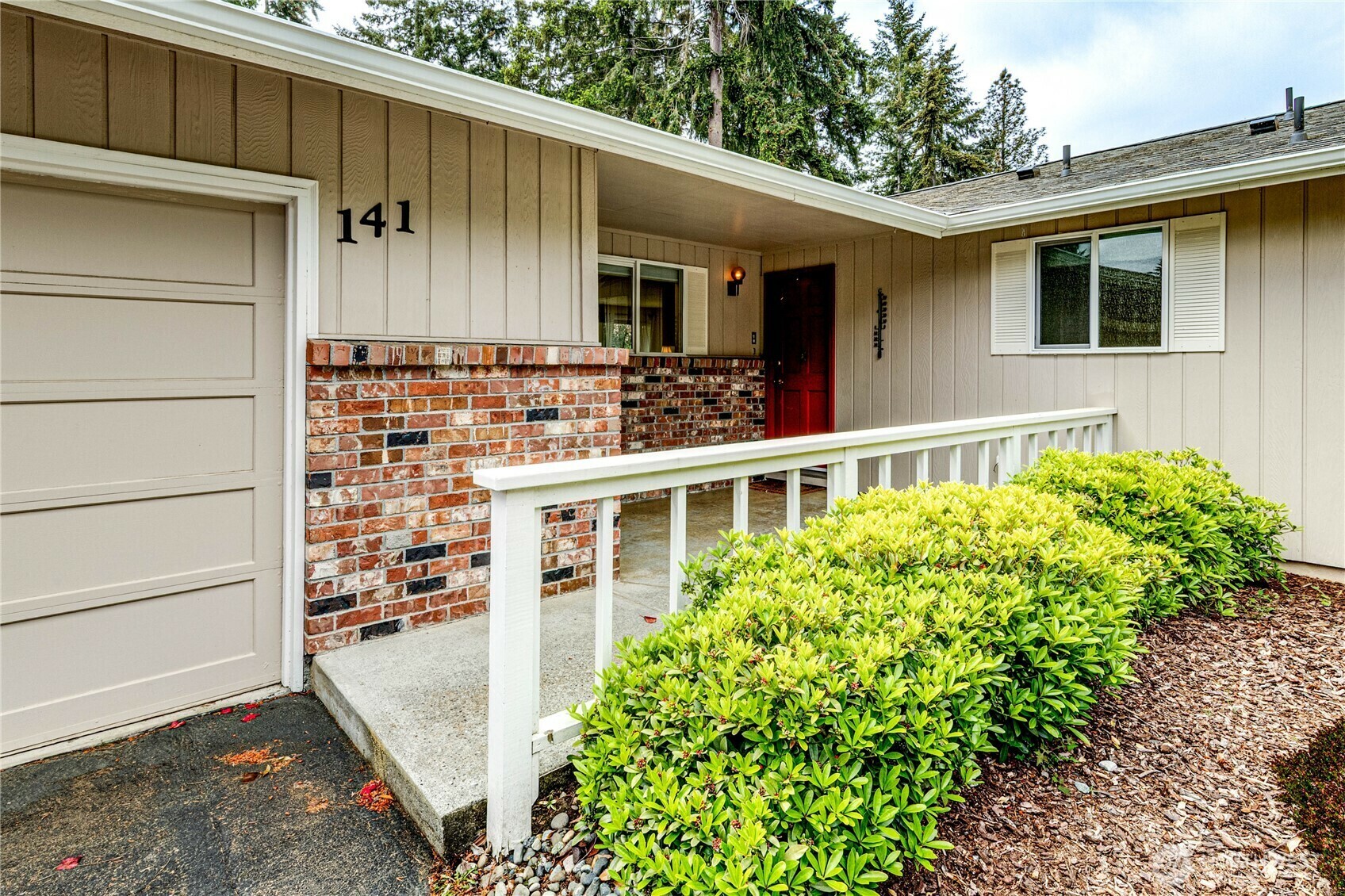 Property Photo: 141 Leslie Lane WA 98382