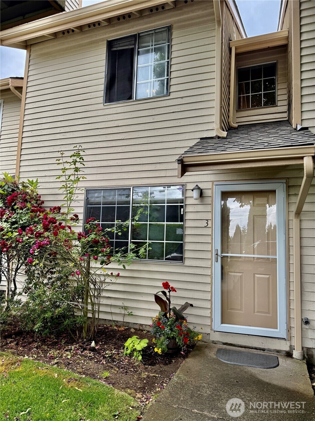 Property Photo: 115 124th Street SE D3 WA 98208