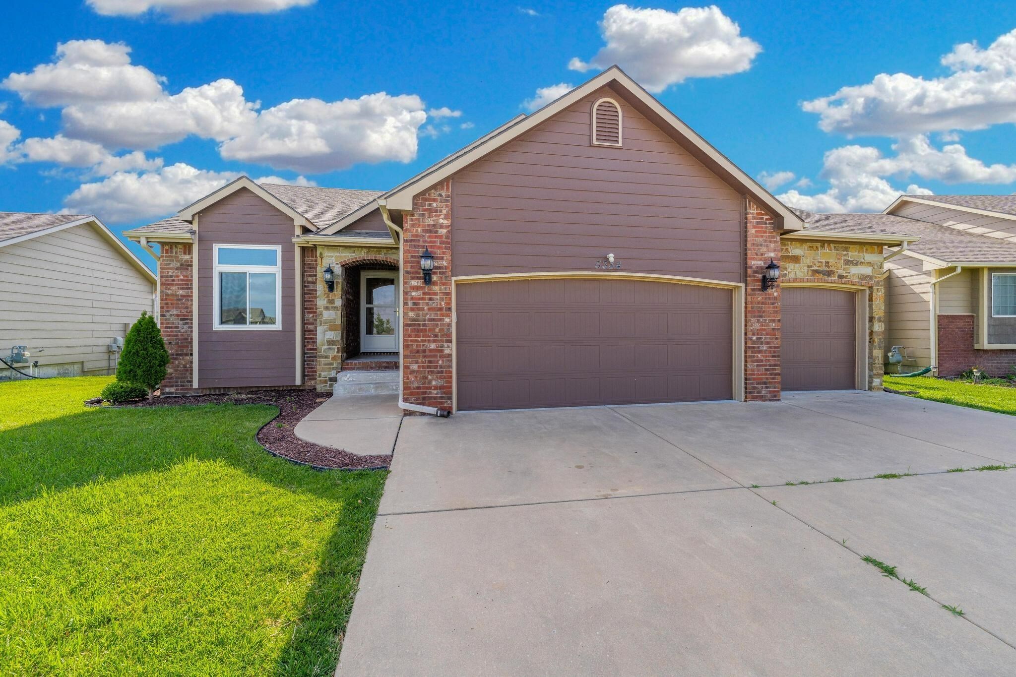Property Photo: 5334 N Rock Spring St KS 67226