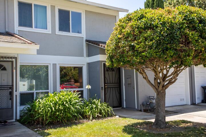 Property Photo: 40189 Santa Teresa Common CA 94539