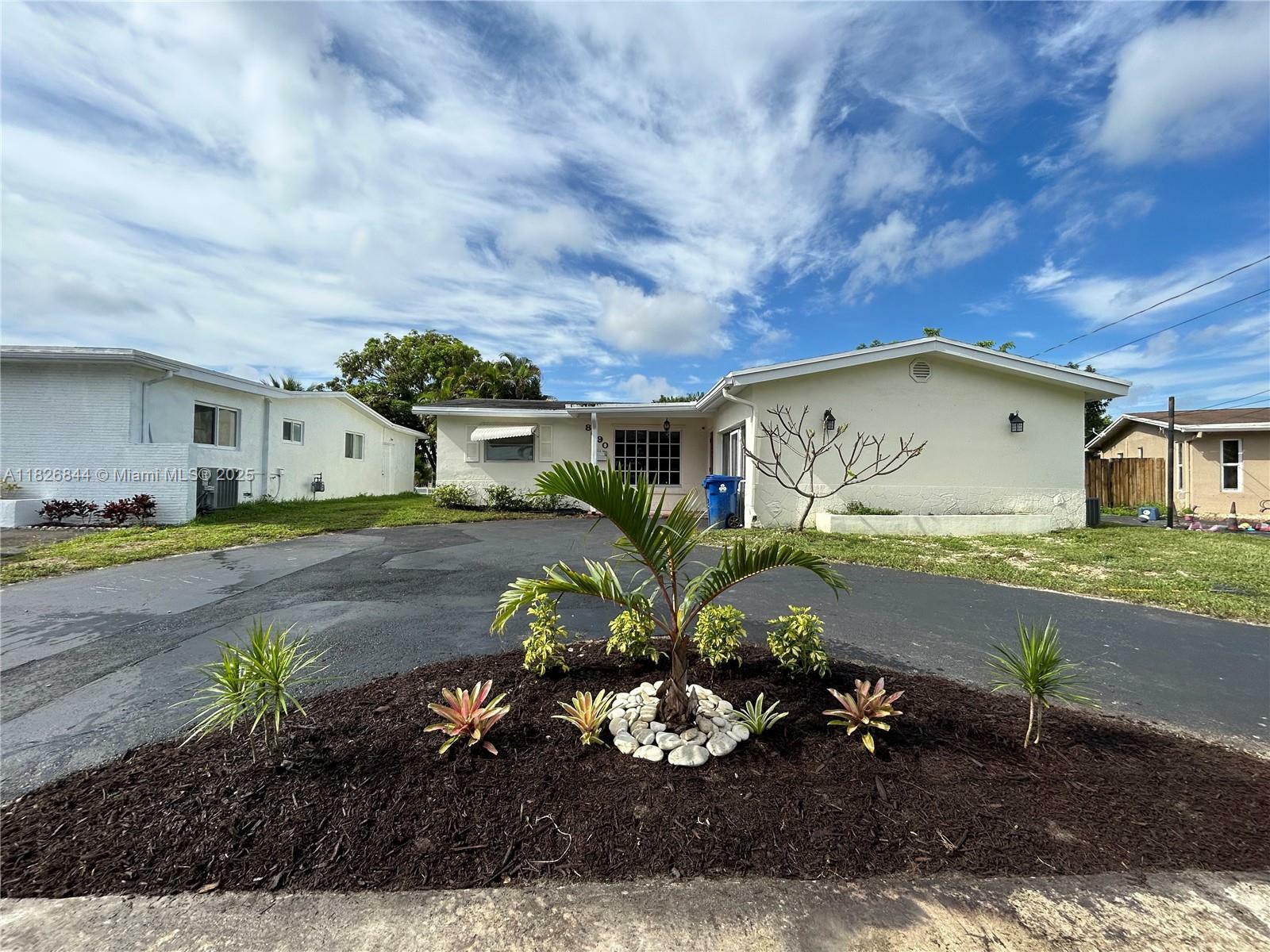 Property Photo: 8690 NW 24th Pl FL 33322