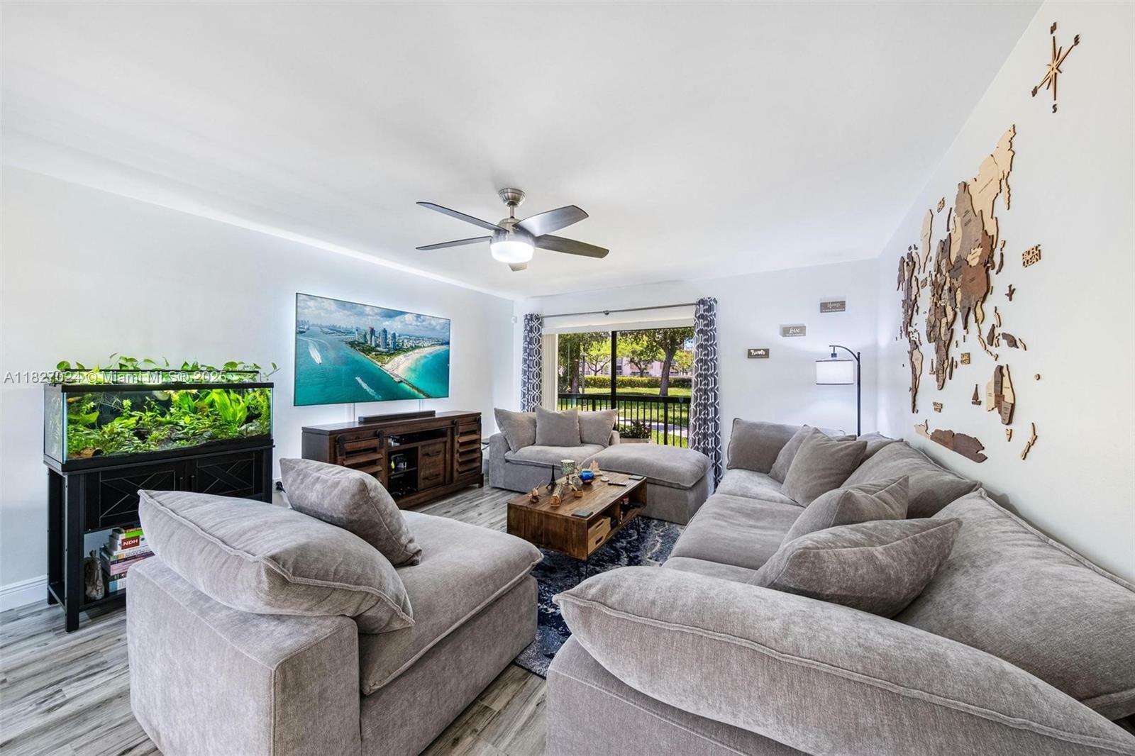Property Photo:  7925 SW 86th St 903  FL 33143 