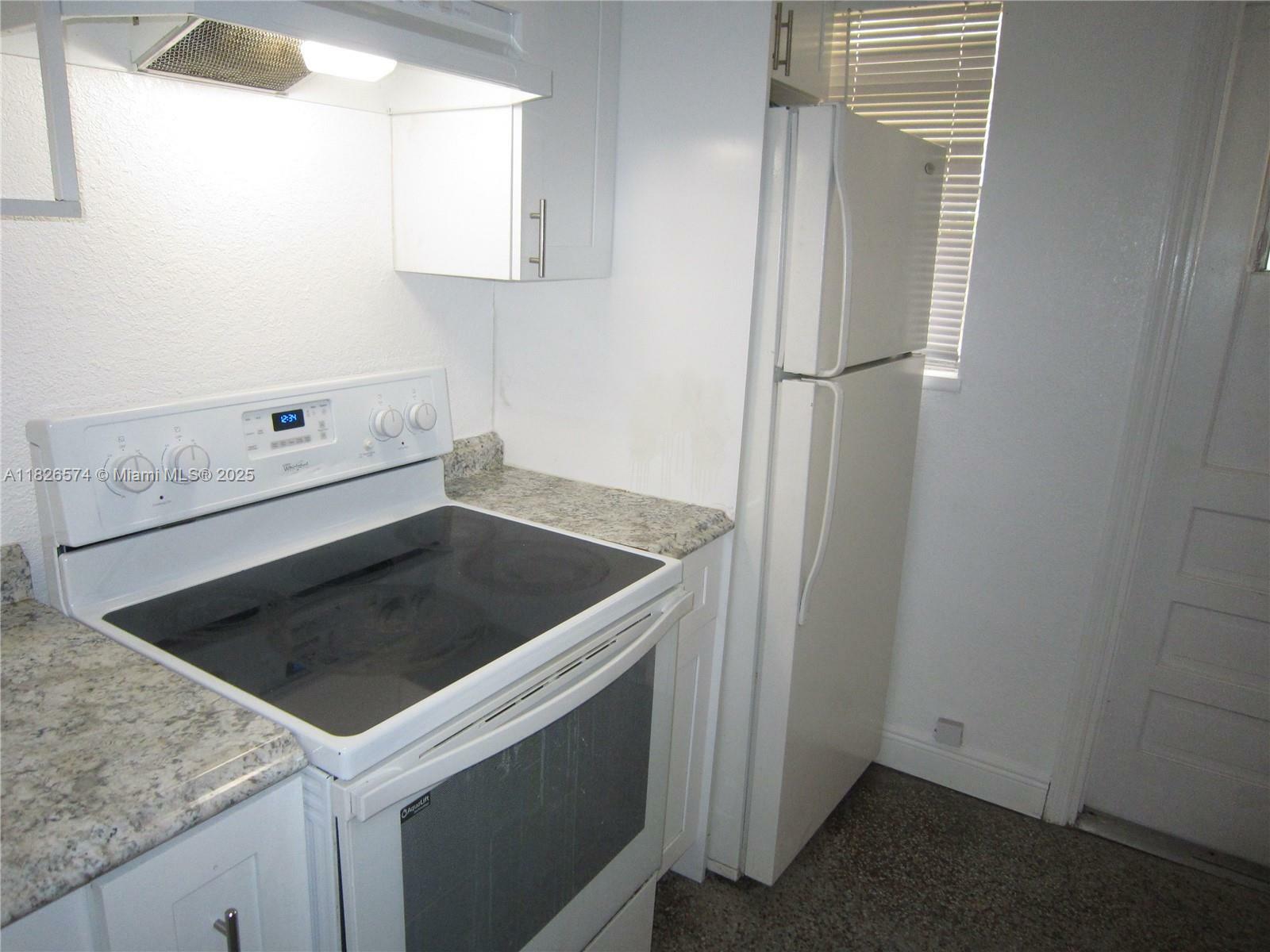 Property Photo: 2039 Taylor St A FL 33020