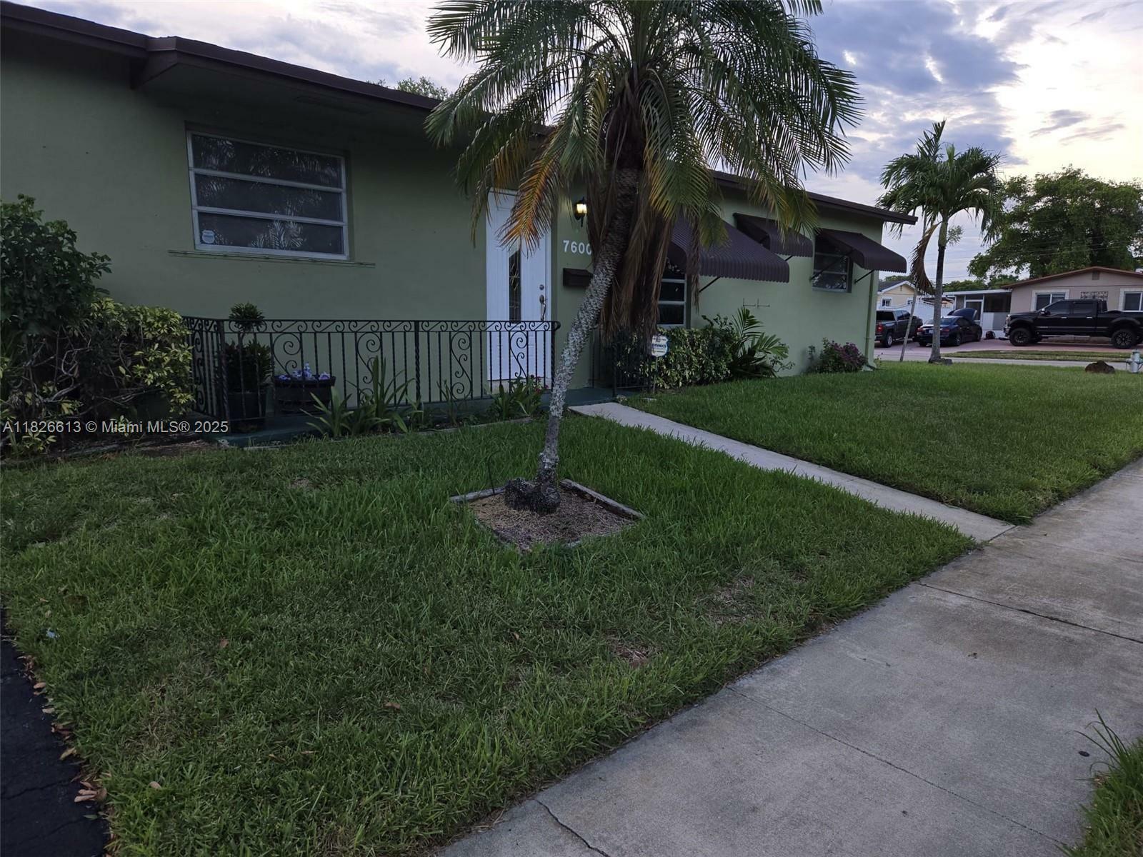 Property Photo: 7600 Simms St FL 33024