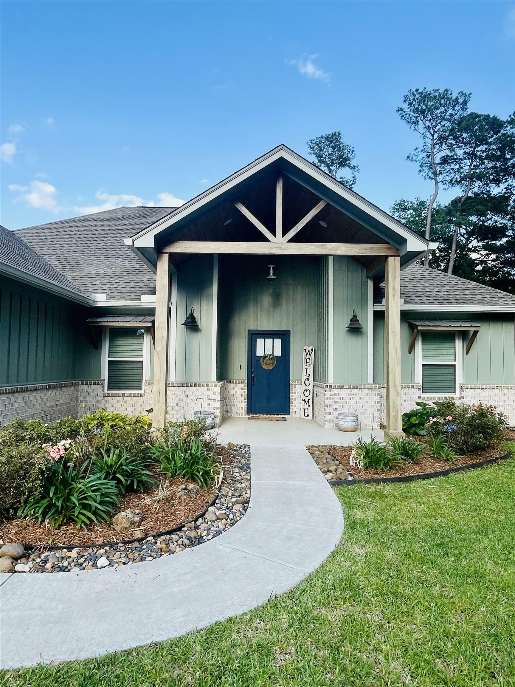 Property Photo:  4885 Silver Leaf Dr  TX 77630-1572 