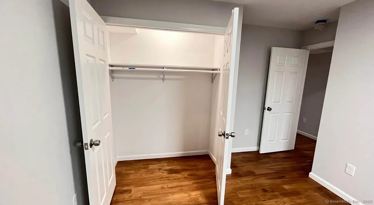 Property Photo:  564 Norman Street  CT 06605 