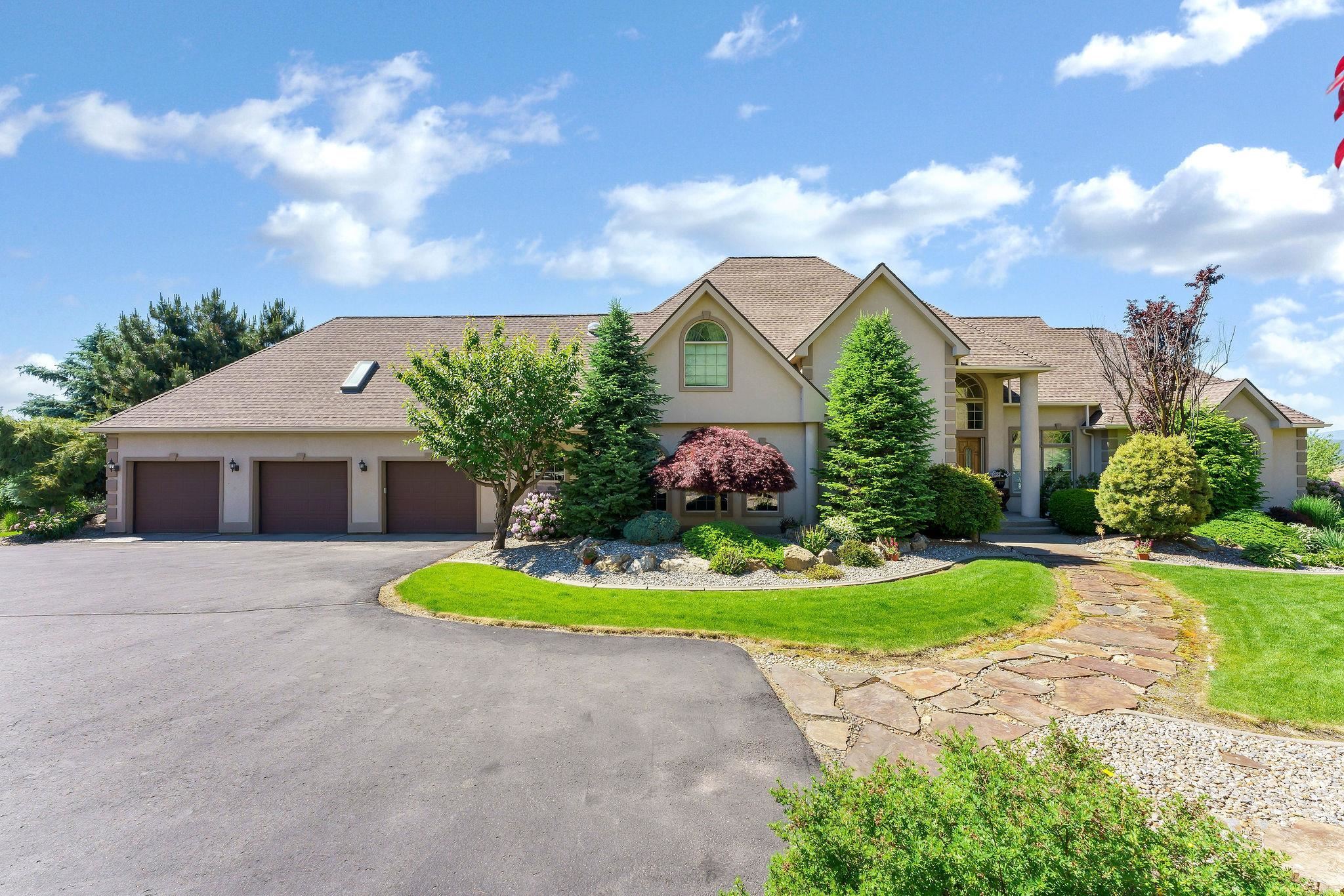 Property Photo: 20915 E Jesse Ln WA 99016